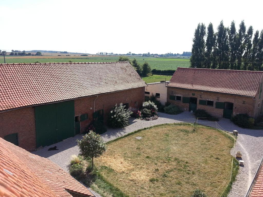 הוילה האזברוק Gite De La Ferme Des Crins Blancs חדר תמונה